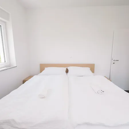 Paola Casa de Férias Kupres (Canton 10)
